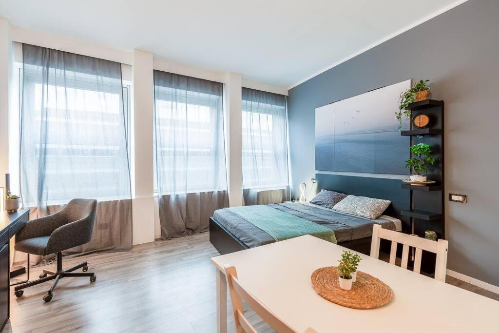 2 Minutes From Central Station-Exclusive Open Space Милано Екстериор снимка