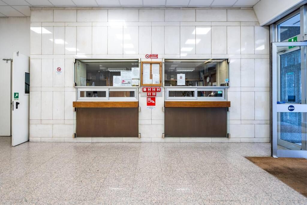 2 Minutes From Central Station-Exclusive Open Space Милано Екстериор снимка